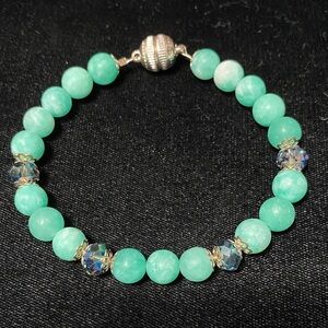 Handcrafted Natural Aqua green jade 8mm gemstone crystal 8”Beaded Bracelet